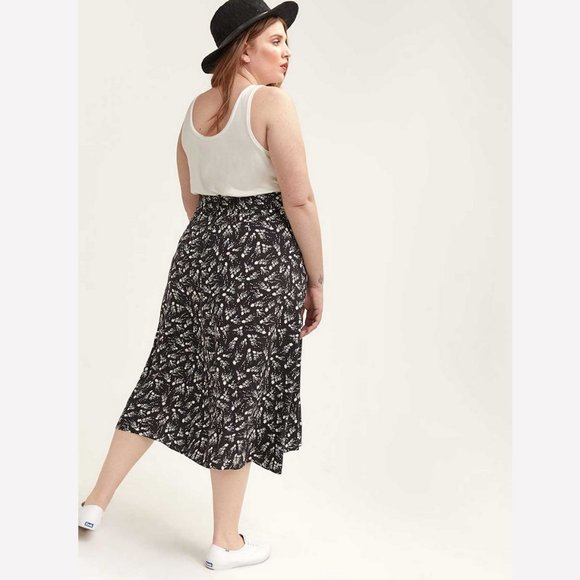 🍒 PENNINGTONS NEW Long A-Line Skirt Floral Print PLUS Sz 26 (W25) - Picture 2 of 14